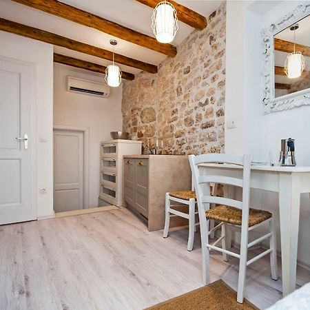 Apartment And Studio Ca' 3 Vie Rovinj Exterior foto