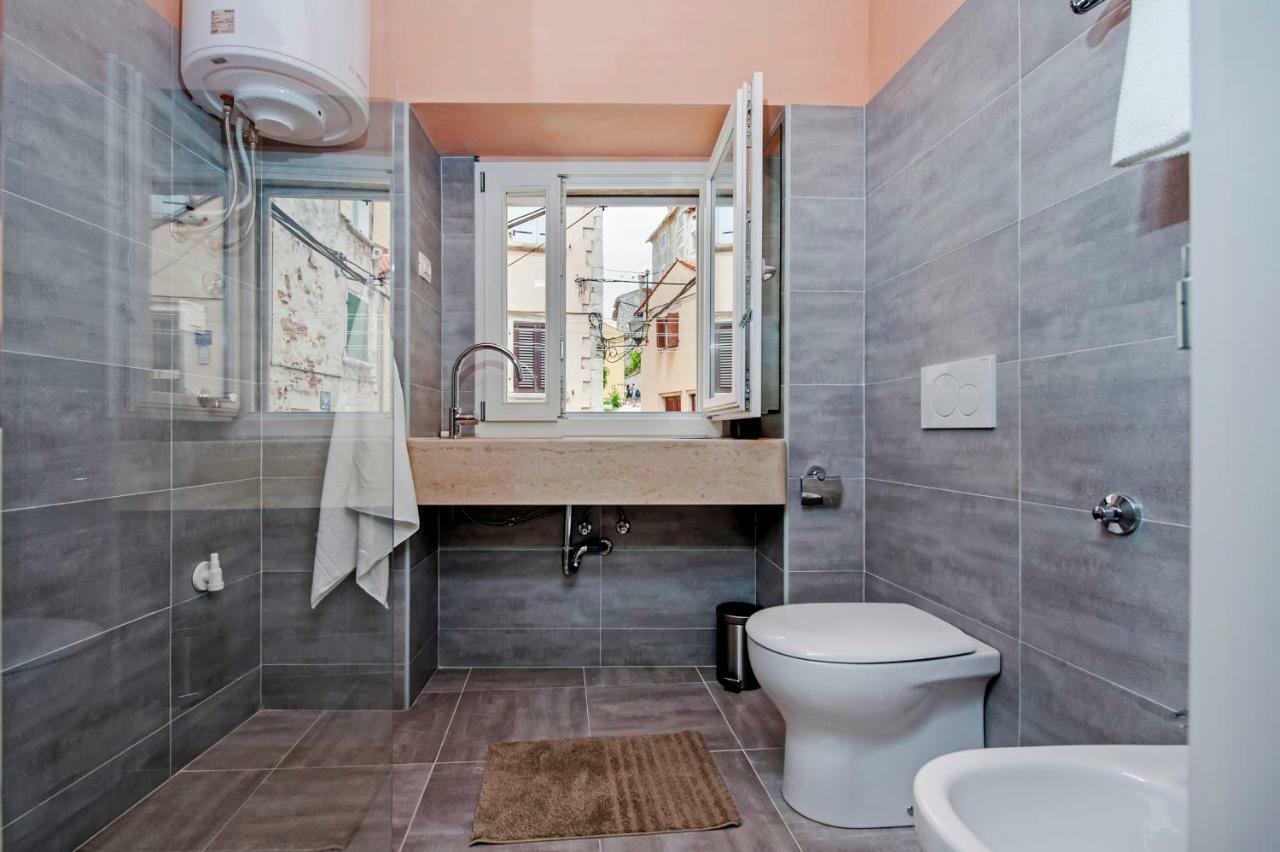 Apartment And Studio Ca' 3 Vie Rovinj Exterior foto